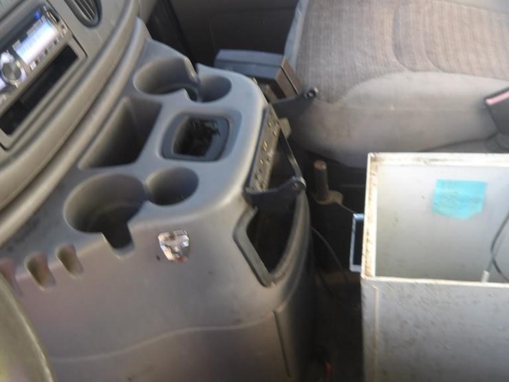 2002-ford-e350-image-21