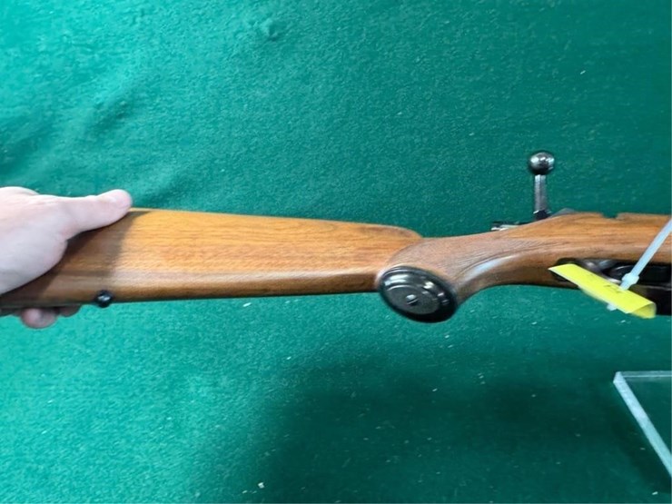 kimber-mdl.82-22lr-rifle-image-15