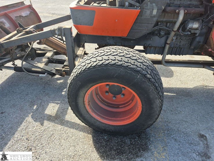 1999-kubota-m5400-image-17
