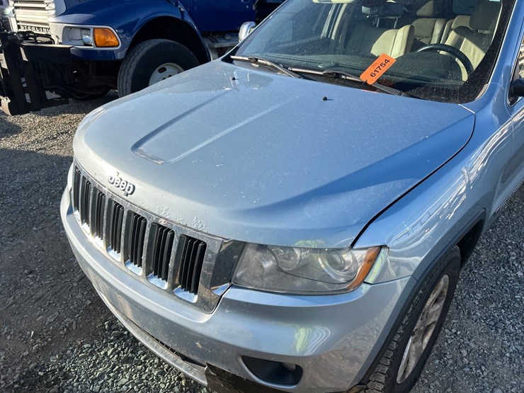 2012-jeep-grand-cherokee-image-9
