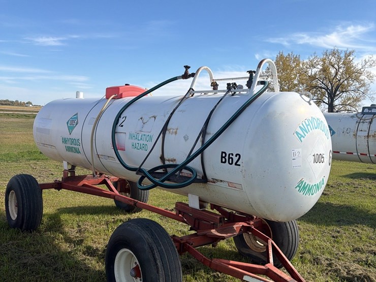 11-2.-1450-gallon-nh3-tank,-14l-16.1-tires-image-16