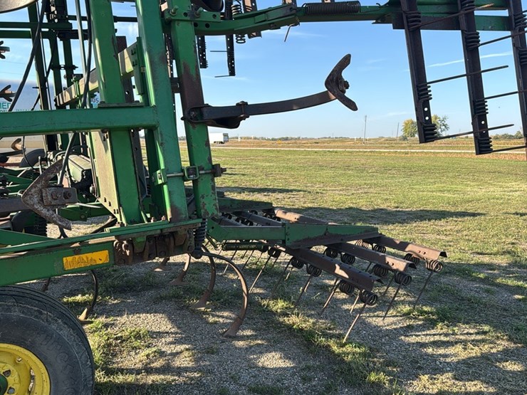 john-deere-1060-image-7