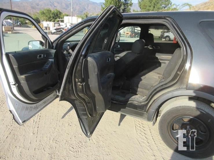 2014-ford-explorer-image-14