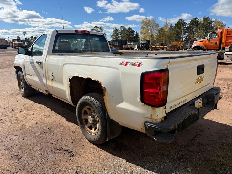 2014-chevrolet-1500-image-2