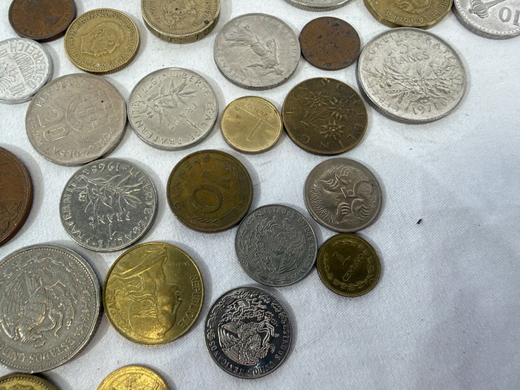 #40149-•-bag-of-foreign-coins-image-13