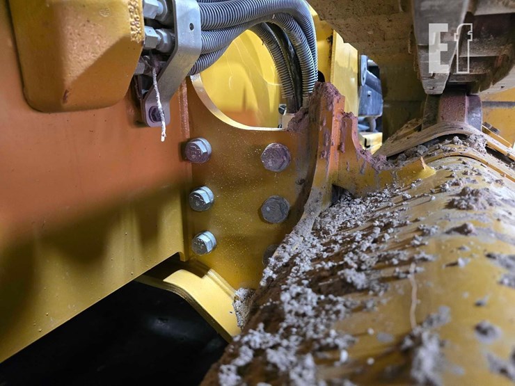 2020-caterpillar-d3k2-xl-image-43