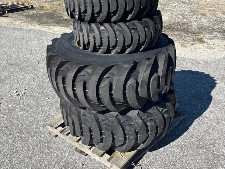 #1082-•-r4-tires-with-rims-image-4