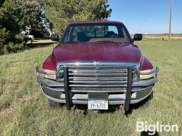 1995-dodge-2500-image-2
