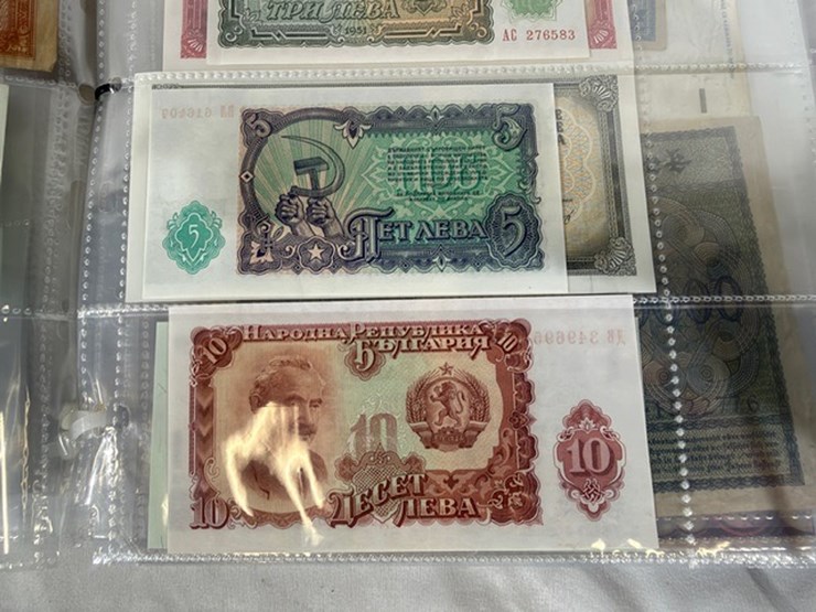 #40310-•-foreign-currency-bank-notes-image-14