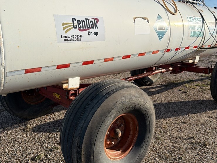 11-9-1450-gallon-nh3-tank-16.5l---16.1-sl-tires-image-11
