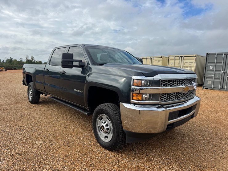 2019-chevrolet-2500-image-8