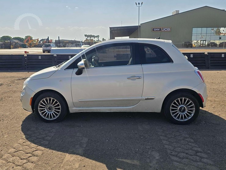 2012-fiat-500-image-5