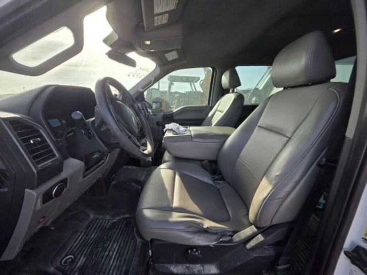 2021-ford-f250-image-6