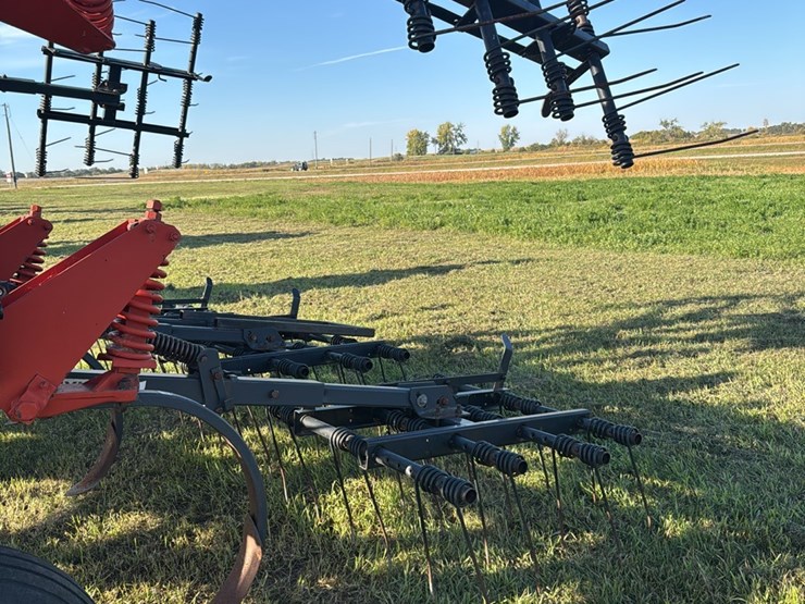 35'-flex-coil-chisel-plow,-floating-hitch,-very-good-harrows-image-11