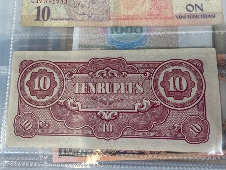 #40311-•-foreign-currency-bank-notes-image-82