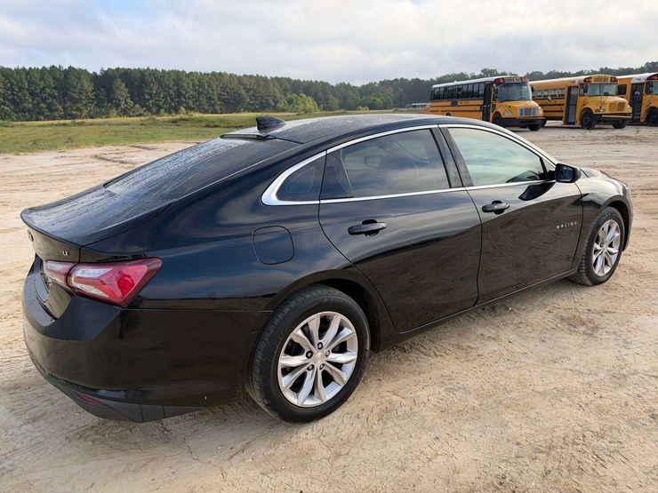 2020-chevrolet-malibu-lt-4-door-sedan-(167,146-miles)-image-3