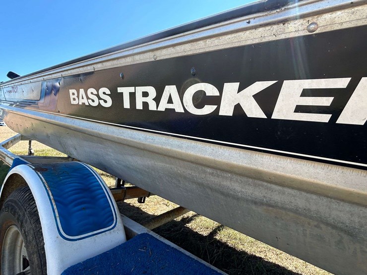 1994-bass-tracker-tx17-aluminum-bass-boat-w/-40-hp-mercury-&-trailer-image-18