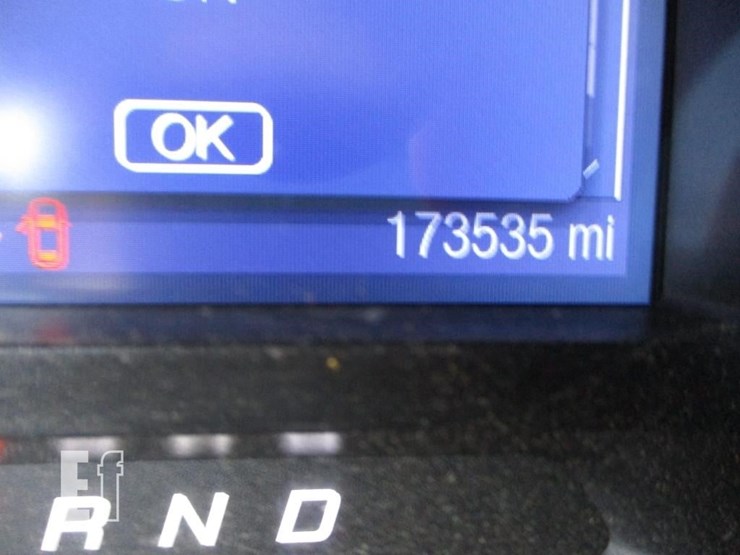 2014-ford-explorer-image-18