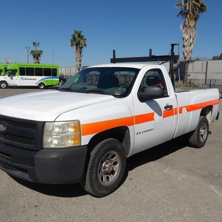 2009 Chevrolet Silverado Pickup Truck
