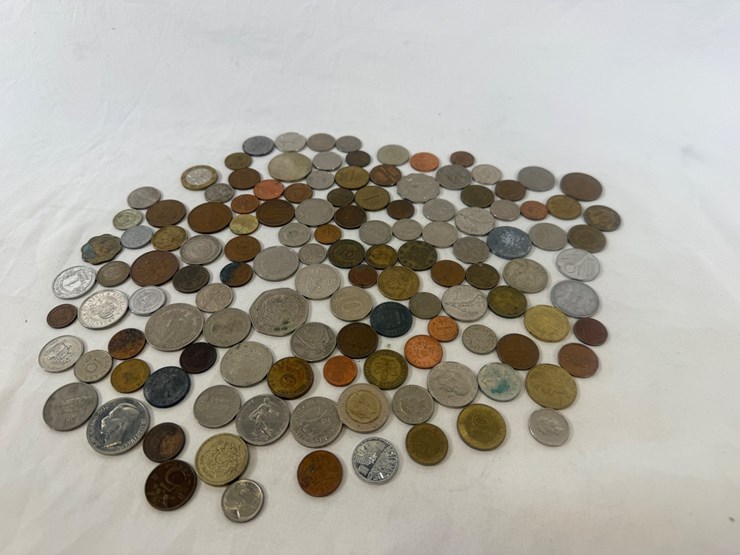 #40136-•-bag-of-misc-foreign-coins-image-1