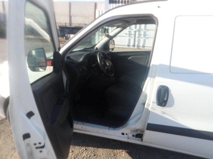 2016-ram-promaster-city-image-13