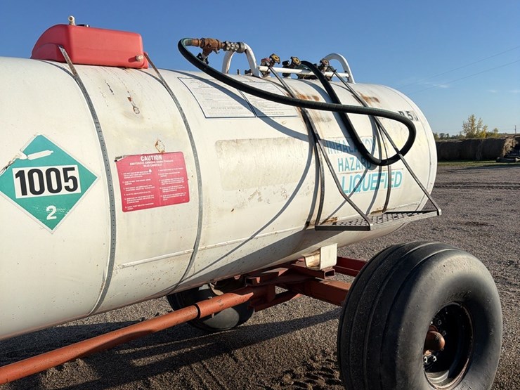 11-14-1450-gallon-nh3-tank,-16.5l---16.1-tires-image-10