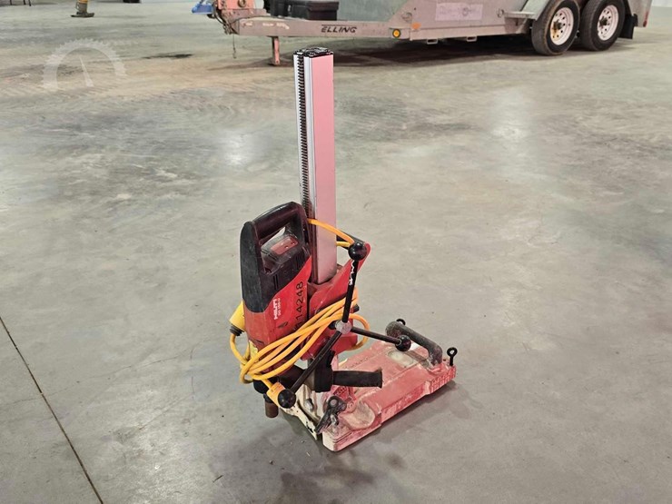 2019-caterpillar-150-image-3