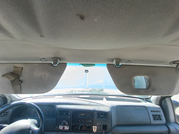 2003-ford-f550-image-54