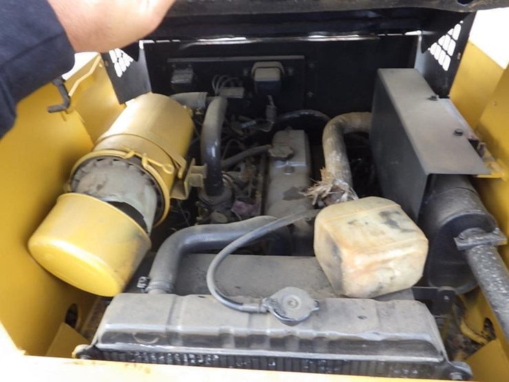 toyota-sdk8-skid-steer-loader-image-20