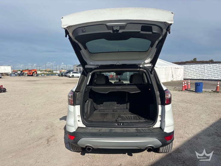 2017-ford-escape-image-25