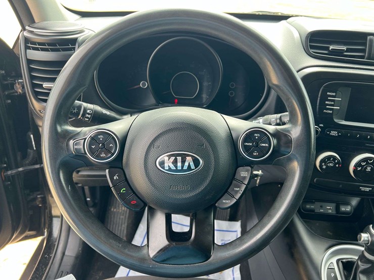 2017-kia-soul-image-12