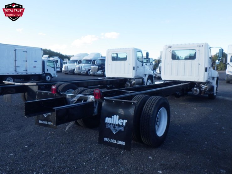 2019-hino-338-image-7