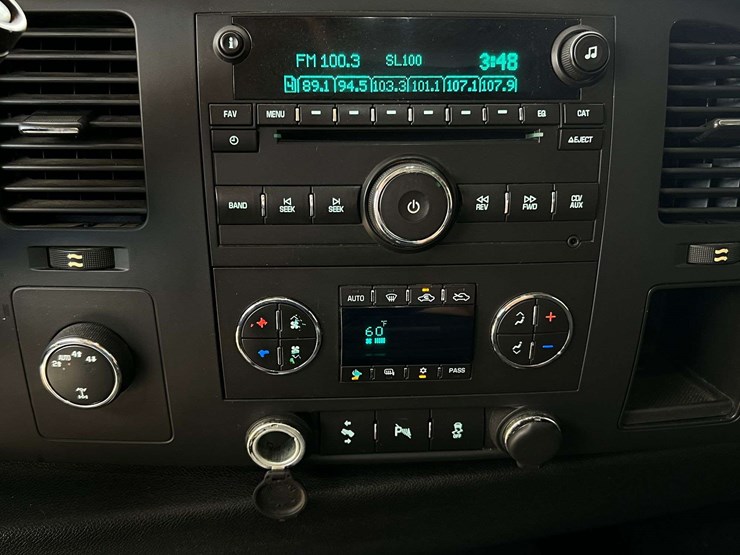 2012-gmc-sierra-1500-sle-image-16