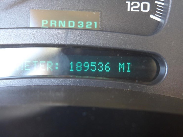 2003-chevrolet-silverado-2500-image-22