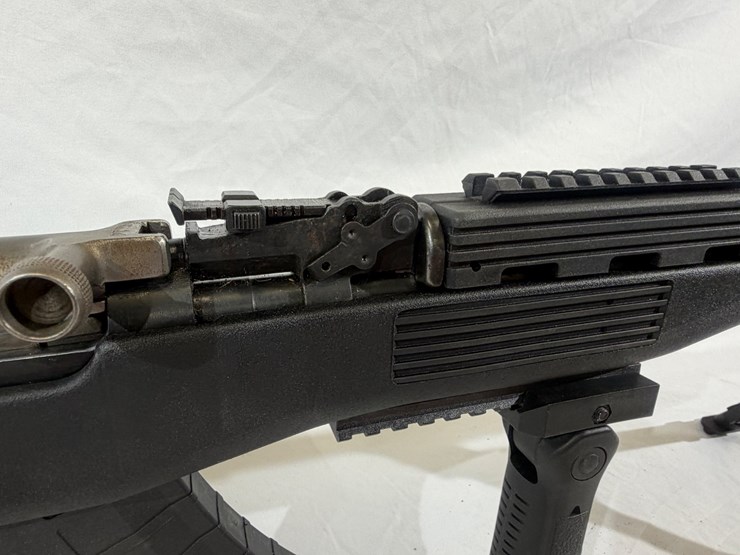 #37-•-sks-semi-automatic-rifle-image-43