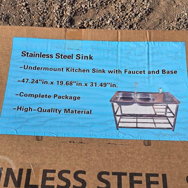 UNDERMOUNT KITCHEN STAINLESS STEEL SINK WITH FAUCE