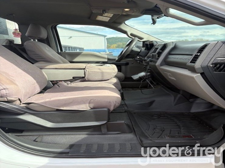 2020-ford-f450-image-5