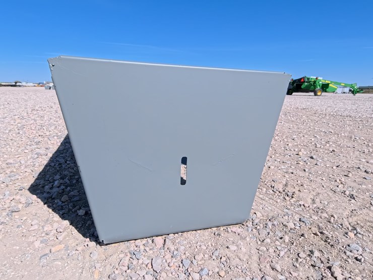 #3022-•-new-7.5ft-feed-bunk-image-6