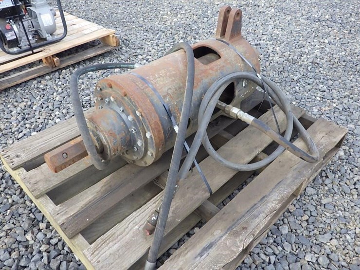 excavator-hydraulic-auger-drive-unit-image-1