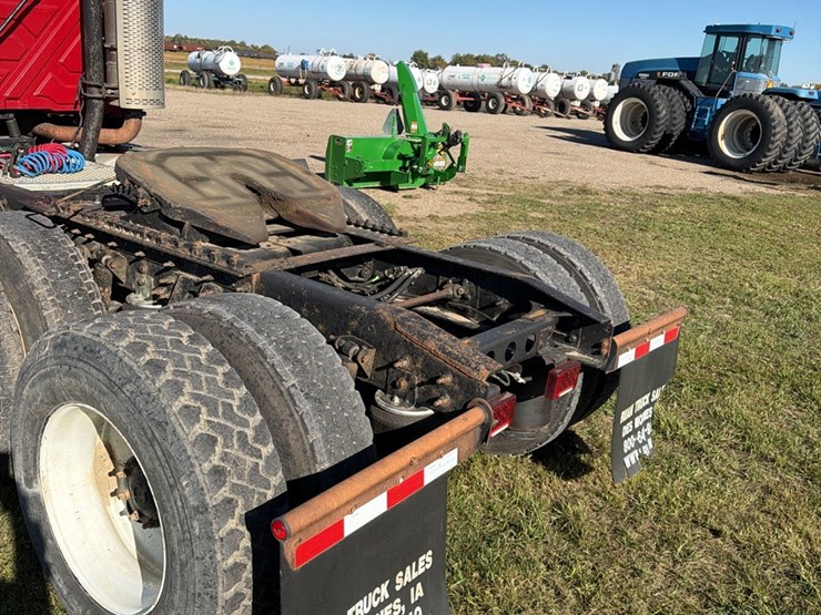 2012-international-prostar-image-35