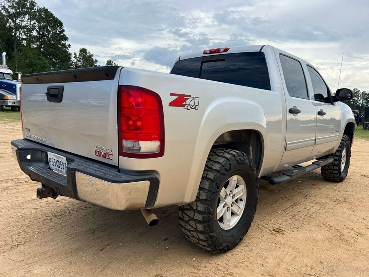 2012-gmc-sierra-1500-sle-image-3