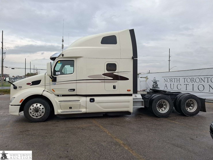 2020-peterbilt-579-image-8