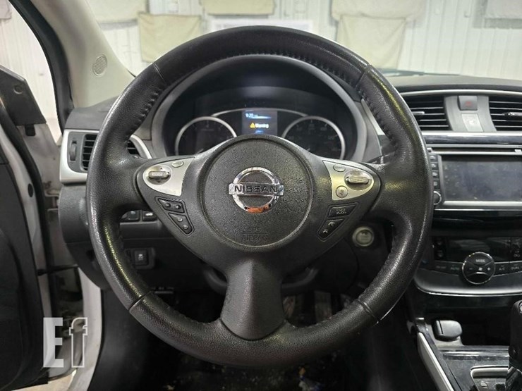 2017-nissan-sentra-image-10