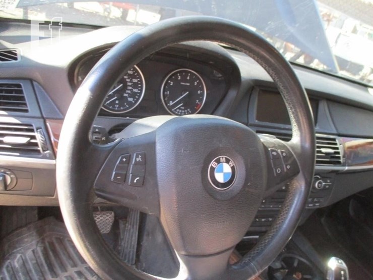 2011-bmw-x5-image-16