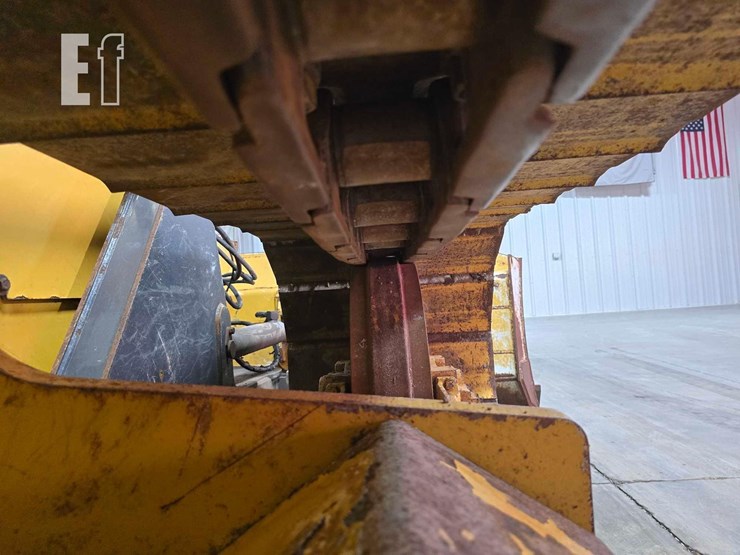 2022-deere-650k-lgp-image-36
