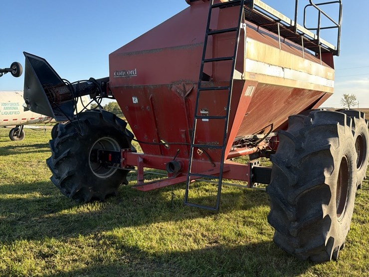 case-ih-3400-image-20