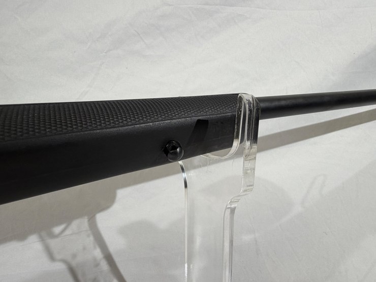 #31-•-winchester-model-70-rifle-image-52