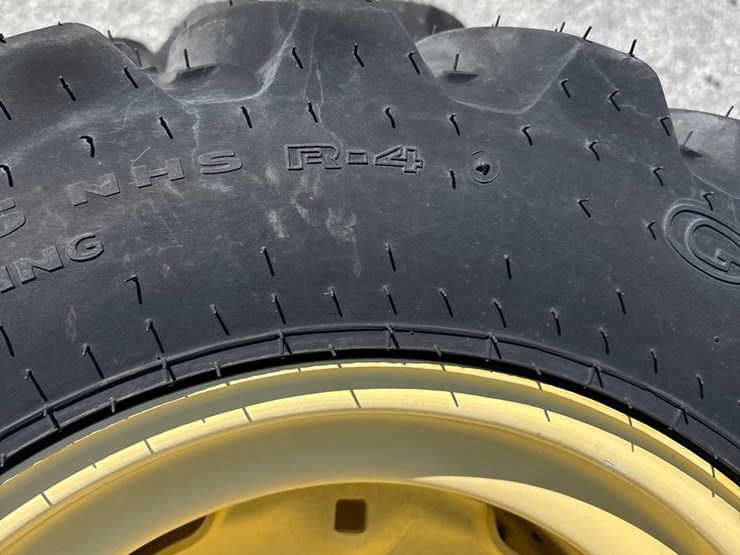 #1082-•-r4-tires-with-rims-image-6