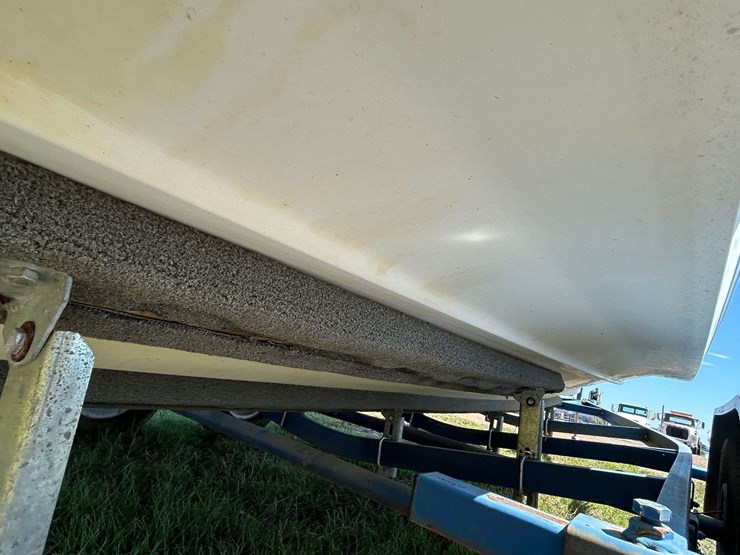 1998-cobalt-200-ski-boat-w/-trailer-(inop)-(no-motor)-image-27