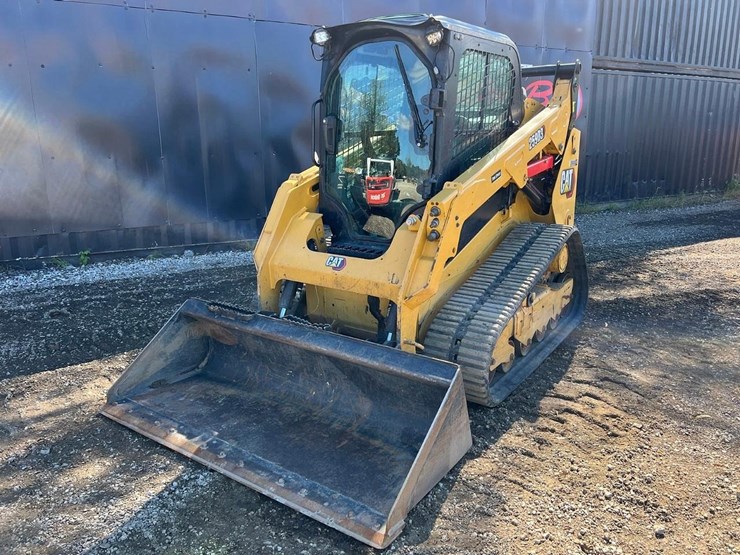 2019-caterpillar-259d3-image-2